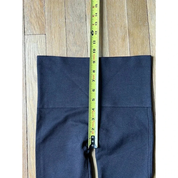 SPANX Black Look At Me Now Seamless Leggings Size M Medium EUC - Picture 5 of 6